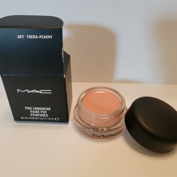 MAC Paint Pot *ART THERA-PEACHY* / .17 oz / New in box - Picture 2 of 7